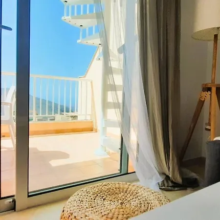 Sweet Sunset Apartment *